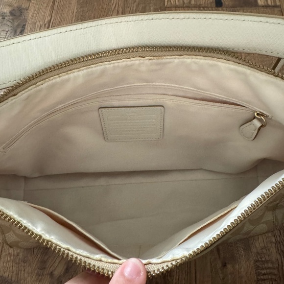 Coach Signature Logo Hobo Celeste Shoulder Bag Crossbody Purse Logo - Picture 11 of 14